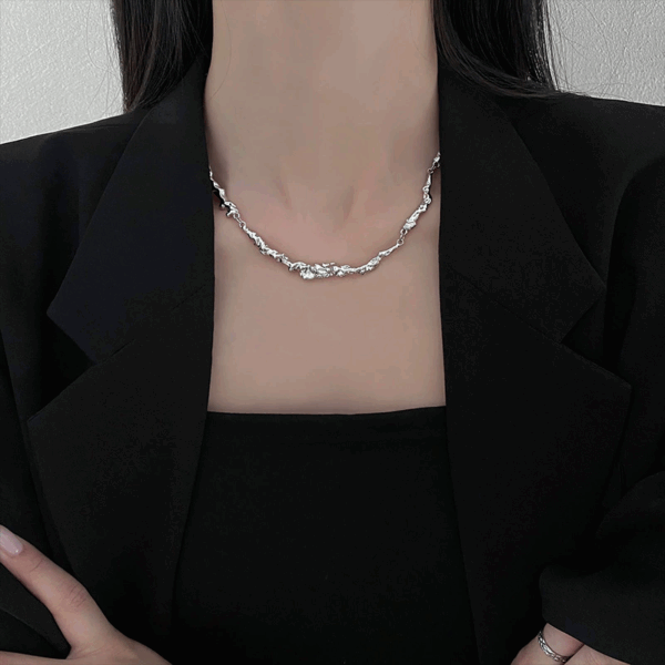 Crushed Ice Choker Necklace
