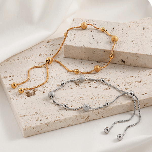 Golden Daisy Chain Bracelet – Titanium Steel with Zircon Petals