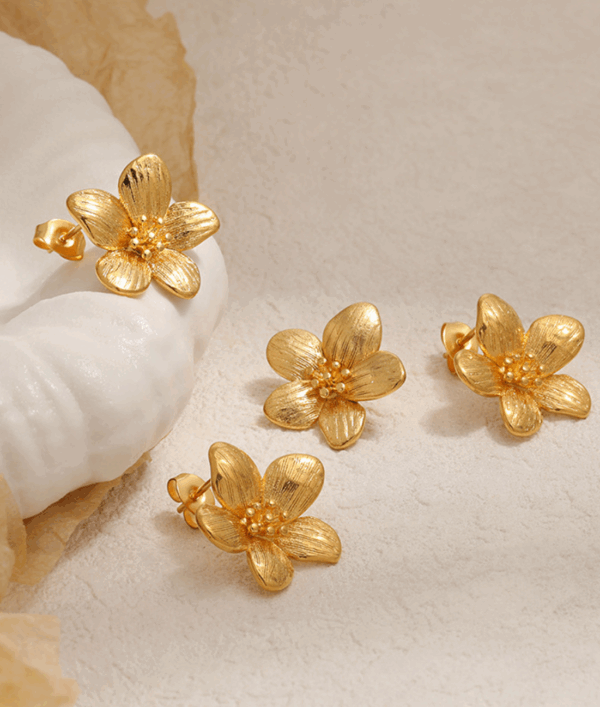 Gold Textured Flower Stud Earrings – Titanium Steel Vintage Bloom